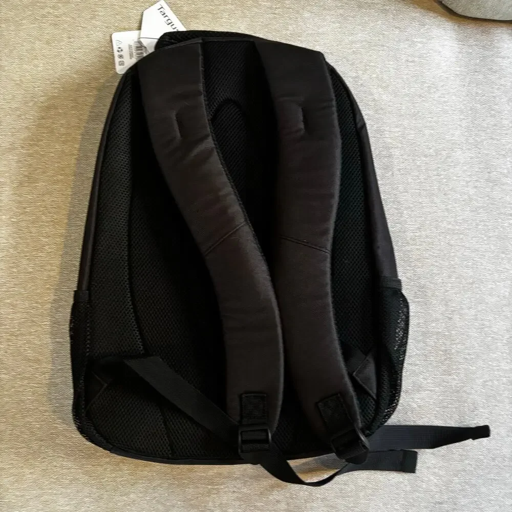 NEW NWT - Targus Sport Backpack Laptop Bag Black 20L